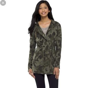 Mossimo camouflage anorak jacket